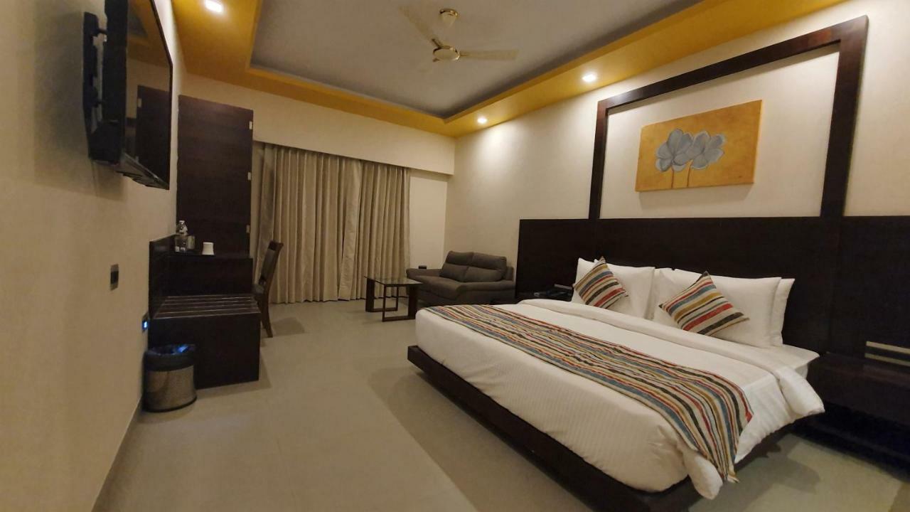 Regenta Central North Goa, Arpora Exterior photo